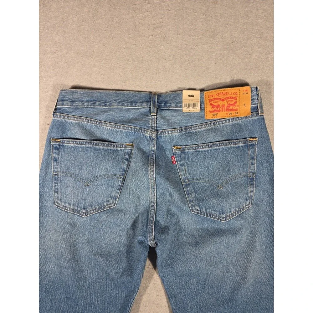 Levi's 501 Original Fit Men's Straight Leg Button Fly Denim Jeans 36x32 Cotton